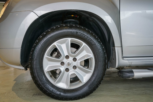 Imagen 8 de 16 de Renault Duster 2.0 Ph2 4x2 Privilege Gnc