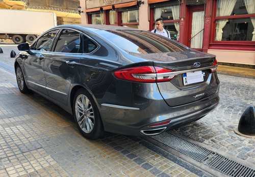 Imagen 7 de 10 de Ford Mondeo Vignale Hybrid 2020