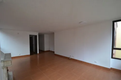 Apartamento En Venta En La Calleja. Cod V12044
