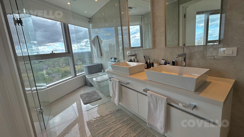 Venta Trump Tower 2 Dormitorios Playa Brava
