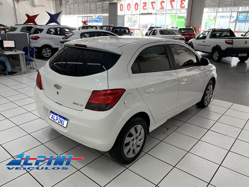 Chevrolet Onix MPFI LT 8V