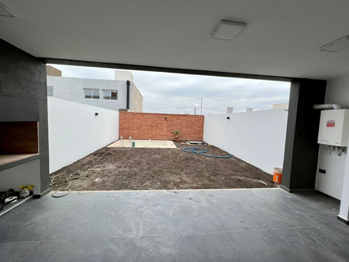 Imagen 13 de 30 de Vendo Duplex - Colinas De Manantiales - 1ra Categoria - 3 Dormitorios - Calefaccion