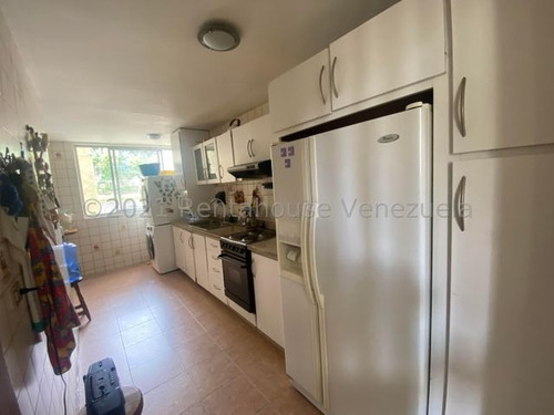 Imagen 9 de 15 de Venta De Lindo Apartamento En Cumbres De Curumo / Ofc 22-3407