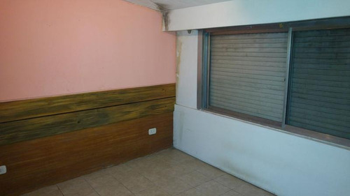 Imagen 6 de 12 de Local Con Vivienda Y Losa Preparada Para Edificar Departamentos