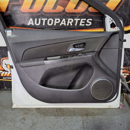 Tapizado Puerta Delantera Izquierda Chevrolet Cruze 2012