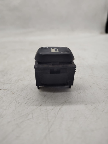 Boton Elevador Der Tablero Peugeot Partner 2007 A 2012 Orig (Usado)