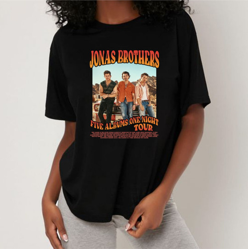 Camiseta Jonas Brothers Tour - Oversize Larga