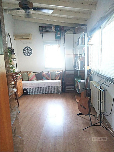 Casa 5 Ambientes En Venta - Mart.-vias/santa Fe