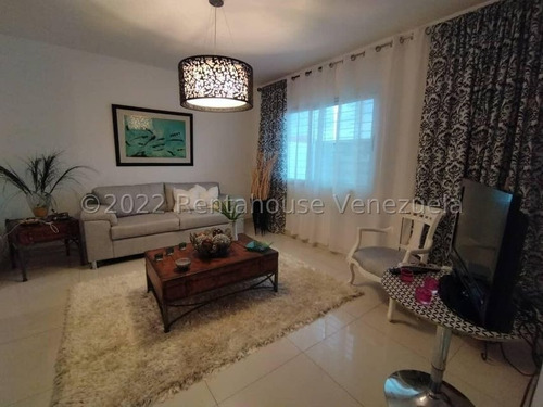 Imagen 10 de 16 de Leida Falcon Rentahouse Vende Casa En Mañongo Naguanagua 22-25273 Lf