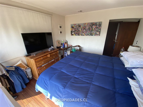 Casa En Venta De 4 Dorm. En Las Condes