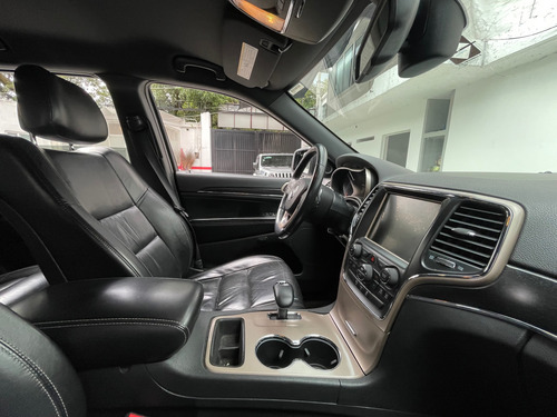 Jeep Grand Cherokee 3.6 Limited Lujo V6 4x2 At