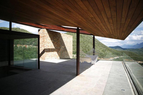 Casa Las Estancias $43,200,000 Monterrey, N.l. T= 3,796.31 C=1200