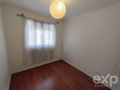 Casa En Arriendo De 3d Y 3b En Limache. Metro A 8 Cuadras.