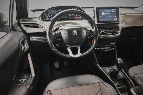 Imagen 9 de 15 de Peugeot 2008 Feline 1.6 2019