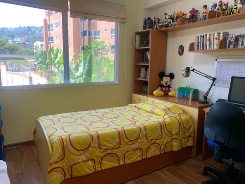 Imagen 5 de 14 de Lomas Del Sol. Vendo Apartamento De 3h 2b 4p