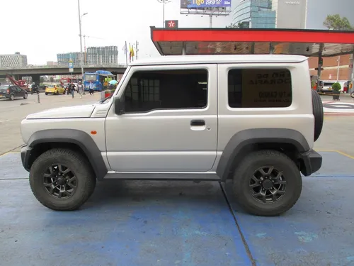 Suzuki Jimny 4x4 1500cc Mt Aa