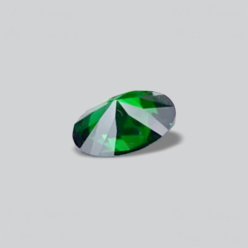 Belíssima E Enorme Esmeralda Limpa Oval 12x16mm / 7.6cts