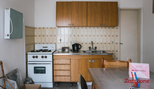 Venta De Casa Multifamiliarconstruida S/ Lote Propio De 454 M2, Ideal P/2 Familias -el Palomar