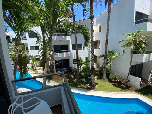 Departamento De 2 Rec. Con Alberca A 3 Min De La Playa