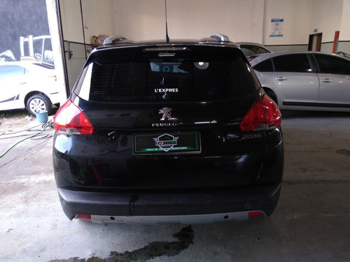 Imagen 5 de 9 de Peugeot 2008 1.6 Feline