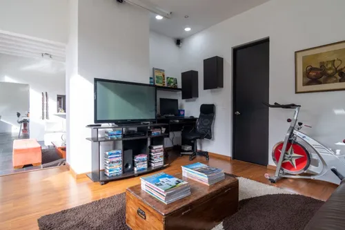 Casa En Arriendo/venta En Canelon. Cod A11895