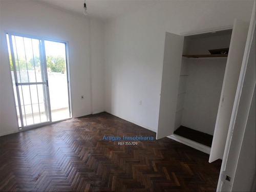 Apartamento De Dos Dormitorios