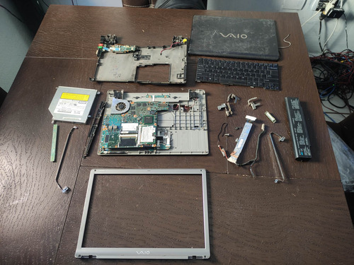 Laptop Vaio Pcg-6f1l En Partes (Usado)