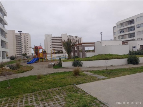 Depto De 3d 2b En Condominio Jardines Del Pacífico Iii