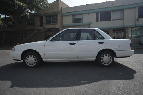 Nissan Sentra B13 2014