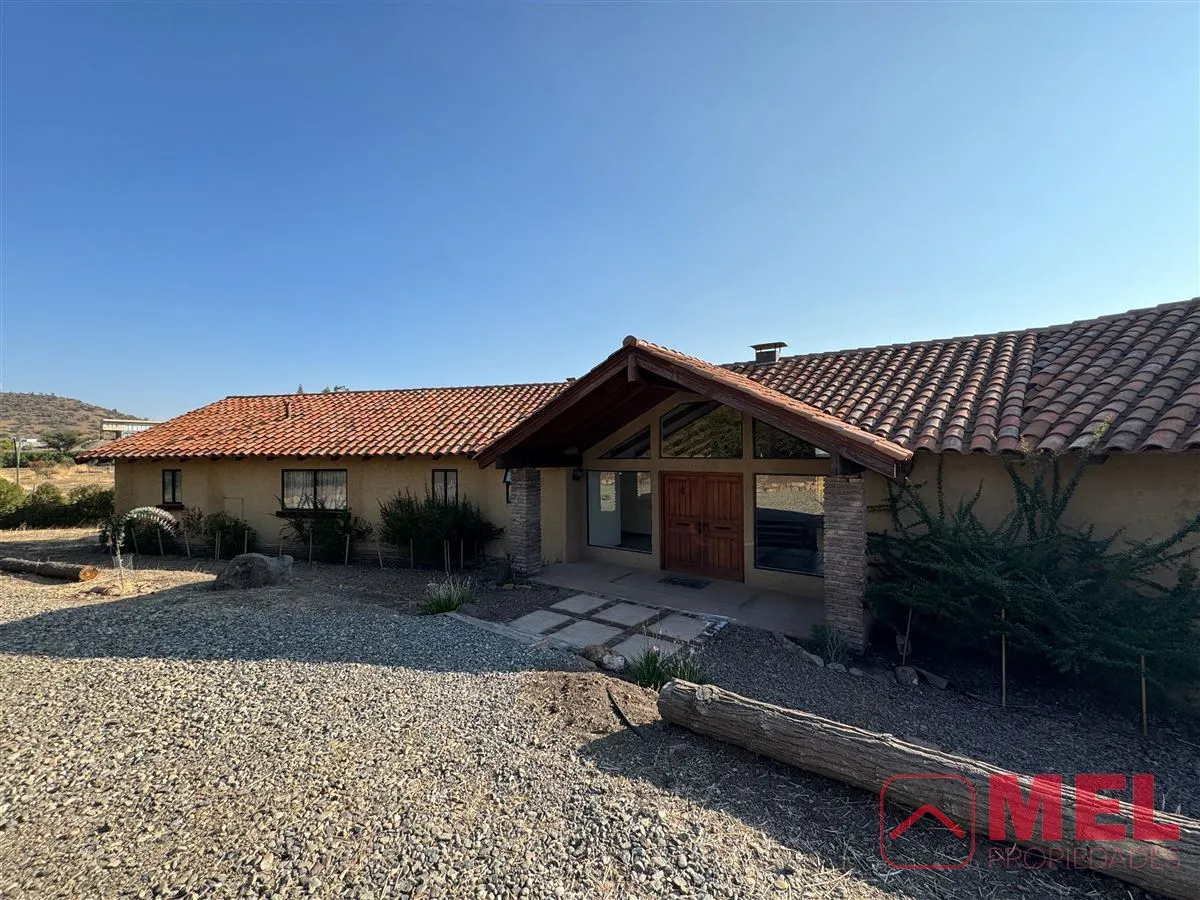 Imagen 1 de 29 de Casa En Arriendo De 4 Dorm. En Colina Chicureo