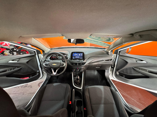 Chevrolet Onix plus 1.0 Lt 4p