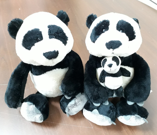 Ursinho Urso Panda Pai 25cm + Mãe 25cm Com Filhote 8cm