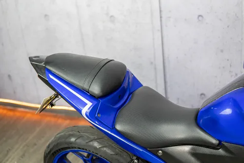 Yamaha R3 320 2015