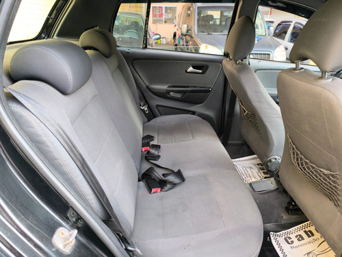 Volkswagen Fox 1.0 Seleção Tec Total Flex 5p