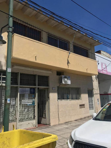 V. Adelinaav.ader 1100-2ptas-apto Uso Com./prof.-sup. Cub. 336.61m2-terr. 303m2-sup Descub. 40m2