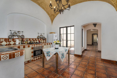 Casa Remodelada Con Espacio Para Crecer En El Centro De San Miguel De Allende