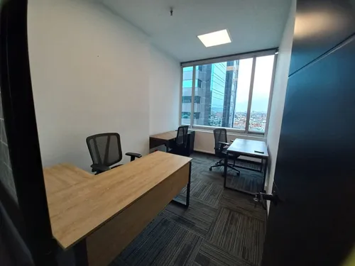 Ofc Amoblada Santa Ana 184m2