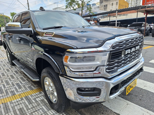 RAM Ram 2500 6.7 Laramie Cab. Dupla 4x4 Aut. 4p 6 marchas