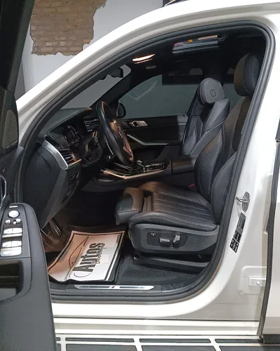 BMW X7 3.0 Xdrive 40i Pure Excelence