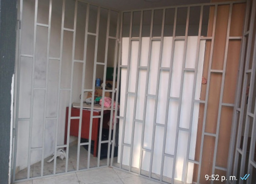 Imagen 3 de 4 de Venta Reja Tipo Bancaria Color Gris Apta Para Local