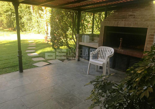 D. Esteche Realty