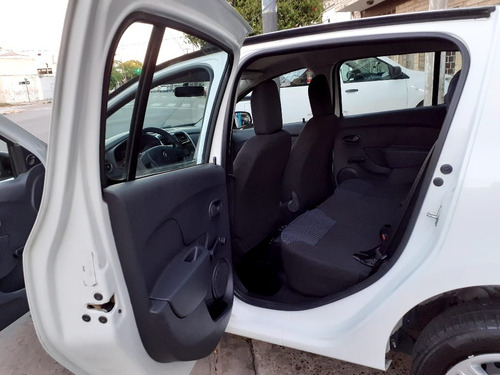 Renault Sandero Authentic 1.6 8v 5 Puertas