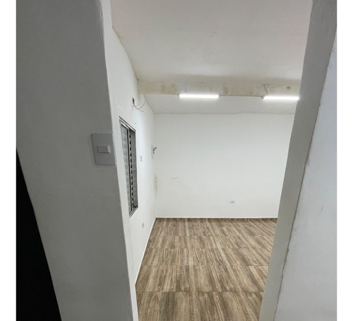 Casa Para Alugar | 1 Quarto Itaquera/guaianazes | Ótima Localização!