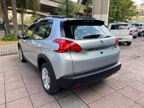 Imagen 5 de 14 de Peugeot 2008 Allure 1.6 Madero Motors 2022
