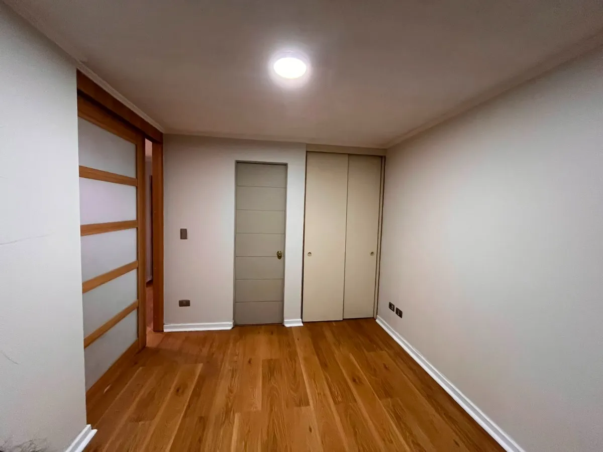 Imagen 5 de 20 de Arriendo Depto. 1d/1b. Piso 20. Metro Santa Isabel