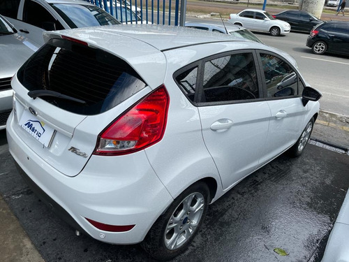 Fiesta 1.6 Se Hatch 16v Flex 4p Powershift