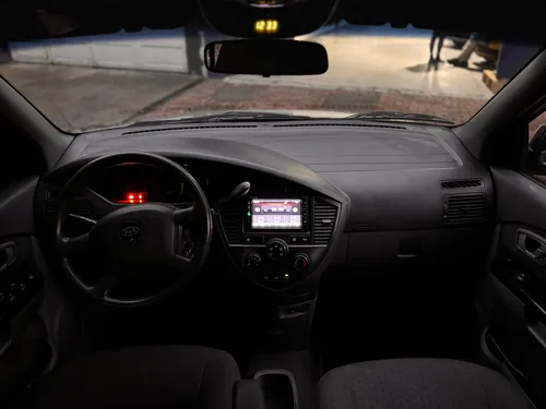 Kia Carens 2.0 Lx 7 Cool