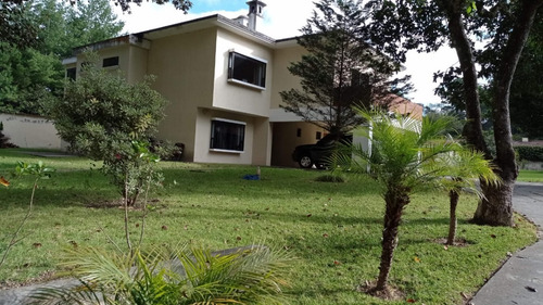 Imagen 3 de 30 de Vendo Belleza De Casa En Óptimas Condiciones, 5 Dormitorios, Amplio Terreno, Plusvalía Y Seguridad