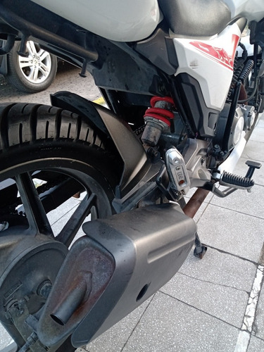 Imagen 10 de 14 de Benelli Tnt 15