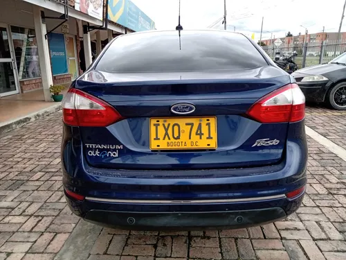 Ford Fiesta Titanium 1.6cc MT AA